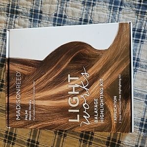 Highlighting Kit by Madison Reed